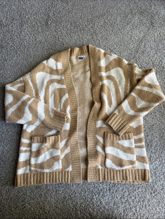 American Eagle Outfitters Sweaters - American Eagle Cozy Tan and Cream Zebra-Print Open Cardigan Sweater